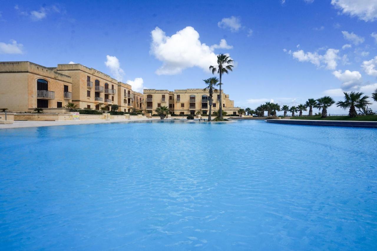 Getawaynpetto Private Duplex Maisonette With Jacuzzi Hot Tub Mgarr ภายนอก รูปภาพ