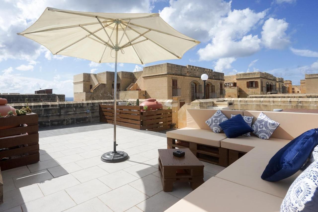Getawaynpetto Private Duplex Maisonette With Jacuzzi Hot Tub Mgarr ภายนอก รูปภาพ