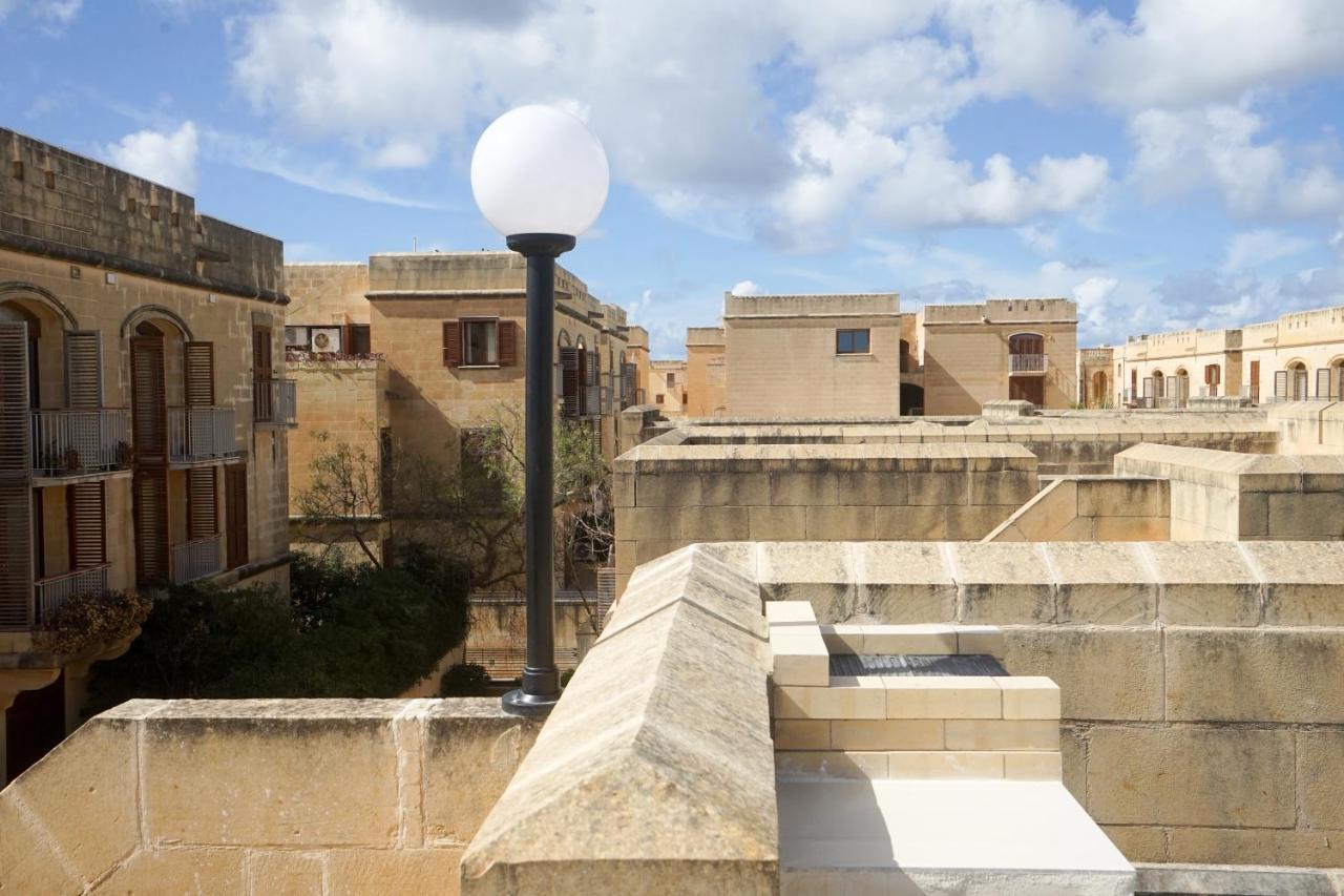 Getawaynpetto Private Duplex Maisonette With Jacuzzi Hot Tub Mgarr ภายนอก รูปภาพ