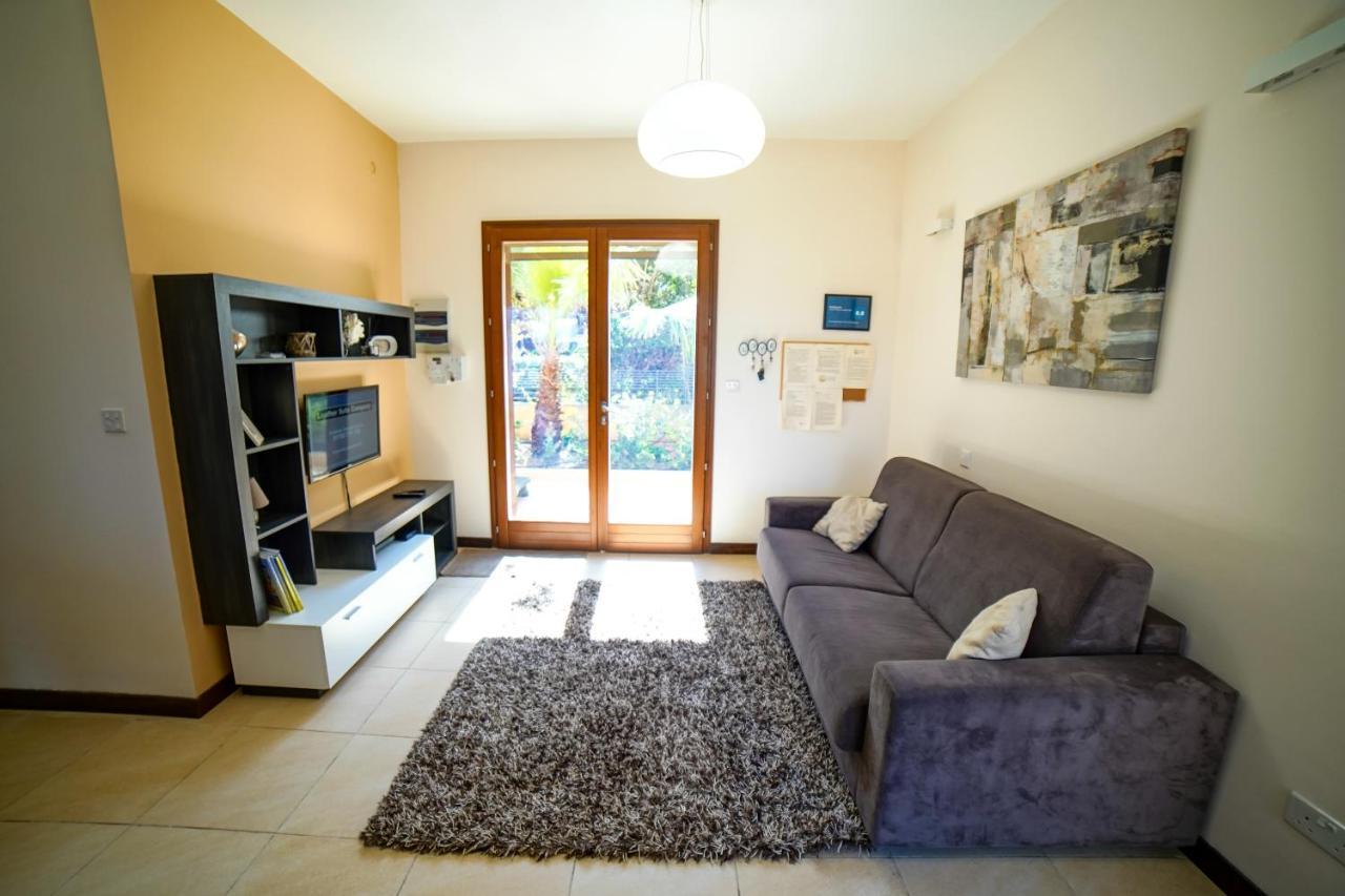 Getawaynpetto Private Duplex Maisonette With Jacuzzi Hot Tub Mgarr ภายนอก รูปภาพ
